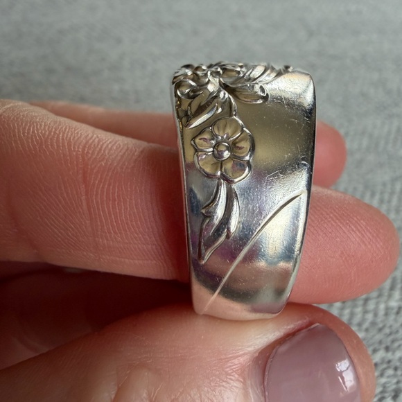 Evening Star Spoon Ring - Picture 11 of 13